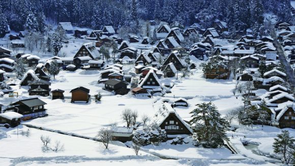 日本の原風景「白川郷」と金沢の冬景色 ３日間