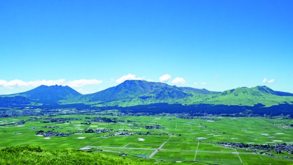 海と山の絶景を巡る九州ハイライト 8日間