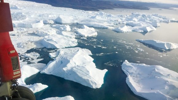 氷の島の大自然を楽しむグリーンランド 8日間