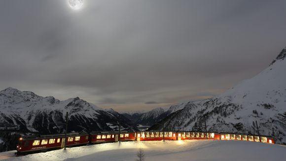 冬の絶景と列車を愉しむ スイスアルプス冬景色 8日間