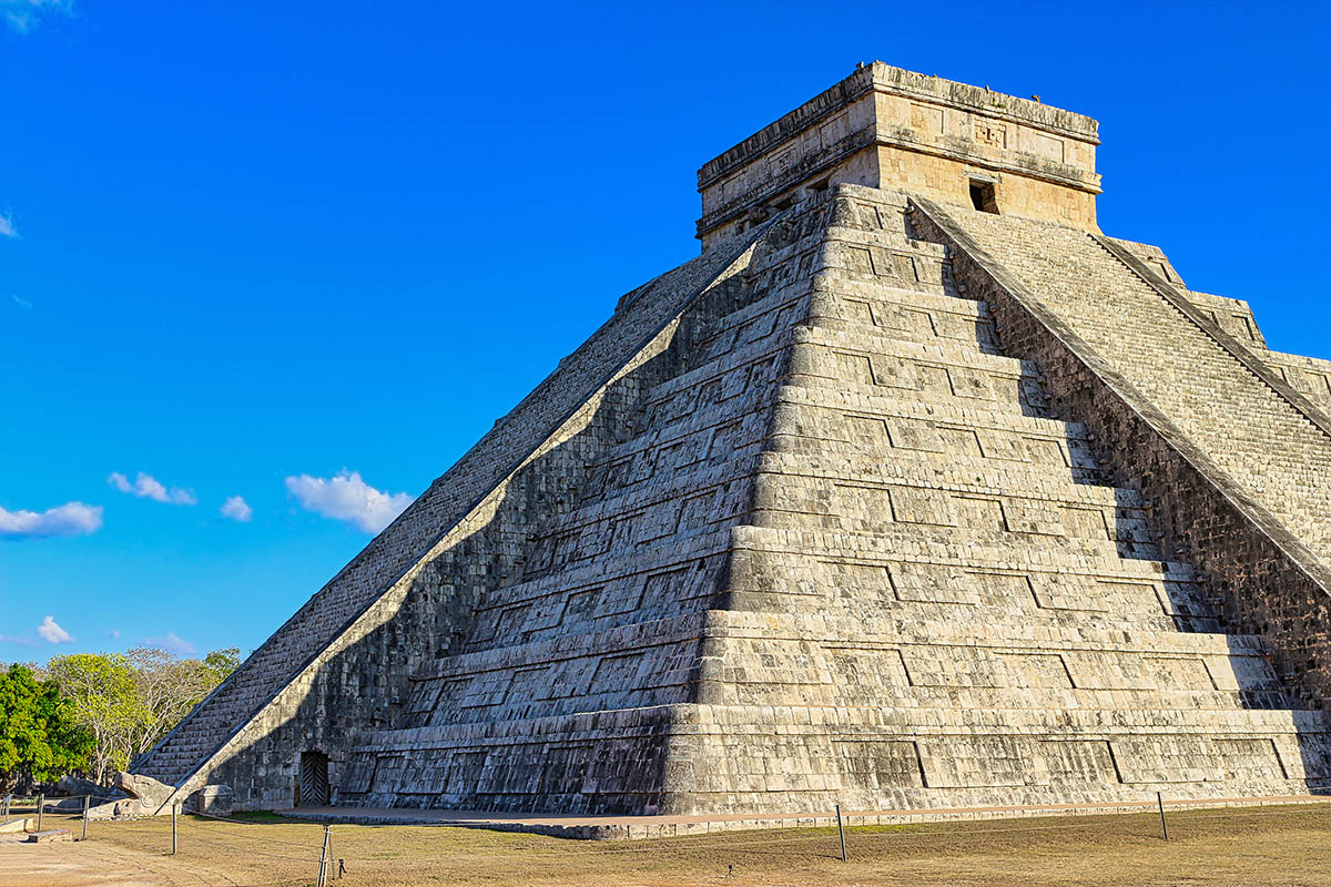 チチェン・イッツァ遺跡のククルカンの降臨とは？歴史あふれるメキシコ 