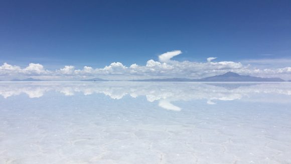 雨季のウユニ塩湖 8日間