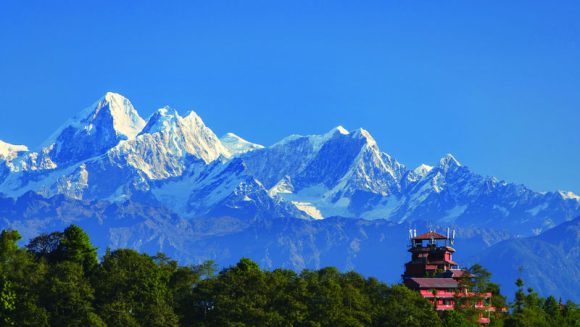 ヒマラヤ山脈を望む2カ国を巡る ネパールとブータン 8日間