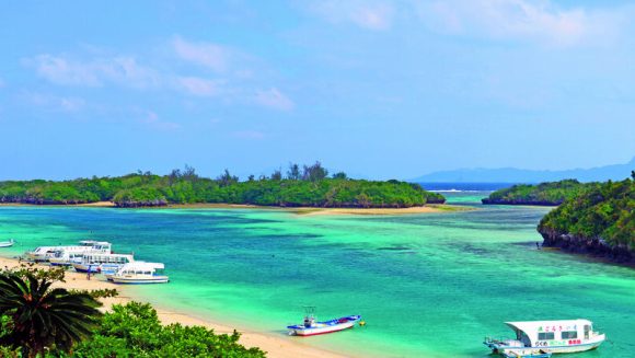 石垣島・西表島・由布島 青き海と穏やかな原風景を満喫 ４日間