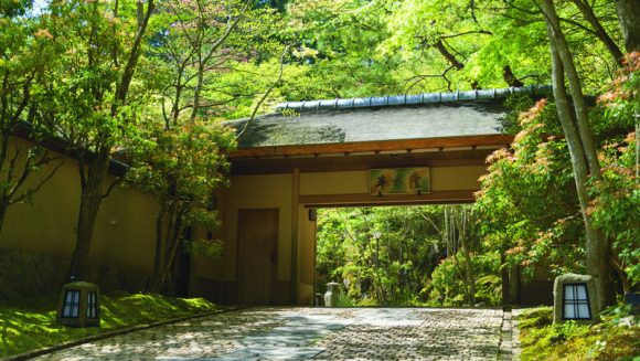 【麗しの宿紀行】 花咲く山と緑の九州ゆったり周遊 7日間