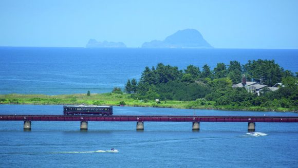絶景の「丹後くろまつ号」貸切乗車と梅香る長岡天満宮 2日間