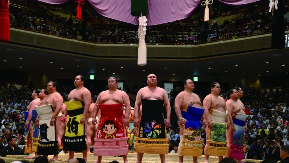 大相撲一月場所プレミアムシート観戦と神楽坂芸子のお座敷 2日間