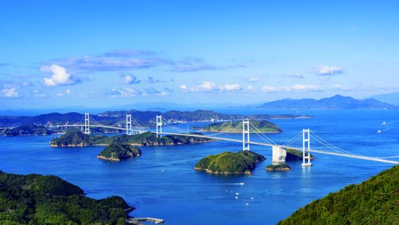 2つの「ものがたり列車」で四国の絶景・秘境旅 4日間