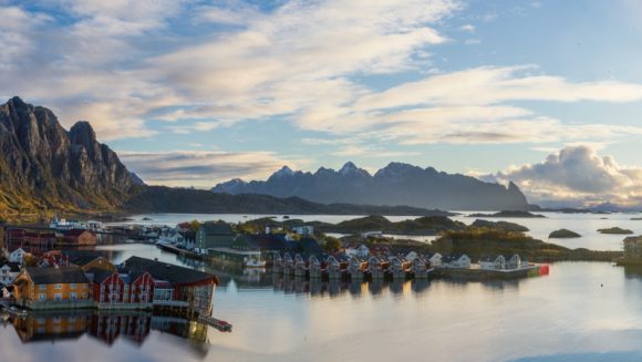 三国国境ハイキングとアビスコ＆ロフォーテン諸島 １０日間