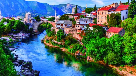 「ヨーロッパの秘境」ボスニア・ヘルツェゴビナ、 セルビアの美術と建築を訪ねる ９日間