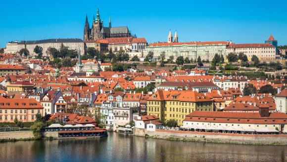 中欧４カ国 個性豊かな街並みを楽しむ １０日間