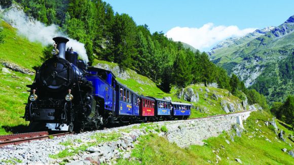 絶景の山岳ホテル、フルカ山岳蒸気鉄道を楽しむスイス９日間