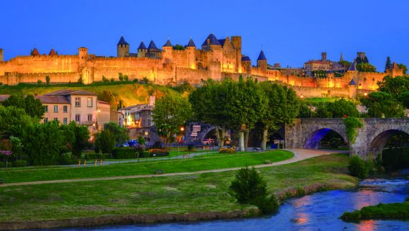 カルカソンヌからプロヴァンス地方へ  景観とワインを愉しむ旅  南フランスのヴァカンス ８日間