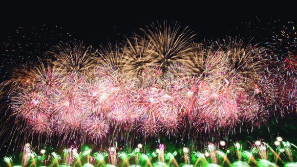 「大曲の花火」とみちのくの小京都角館 ２日間