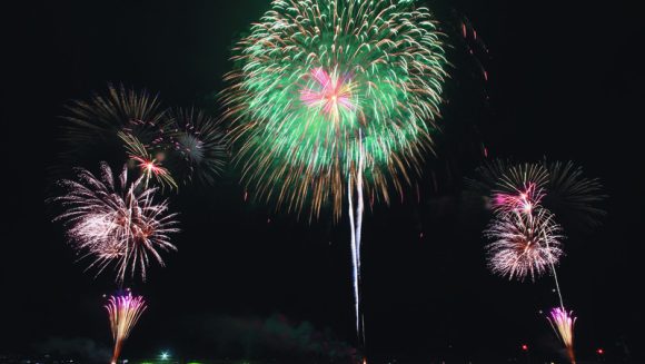 「大曲の花火」と深緑の奥入瀬・八甲田を巡る ３日間