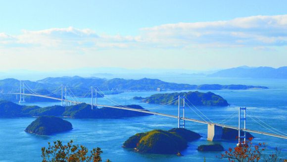 連休に四国山河の名所１０景を巡る ５日間