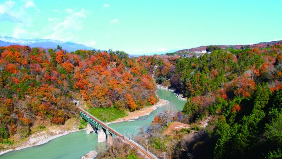 秋薫る南信州 松茸料理と郡上八幡・妻籠宿を訪ねる ３日間