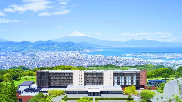 ２つの上質ホテルと富士山 開運の旅 ３日間