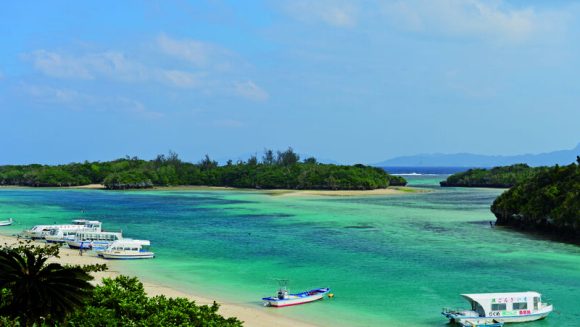 石垣島・西表島・由布島 青き海と穏やかな原風景を満喫 ４日間